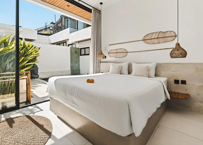 2 Bed With Poll - Mintaka Iii *
